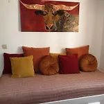 Sondela Self Catering Appartamento