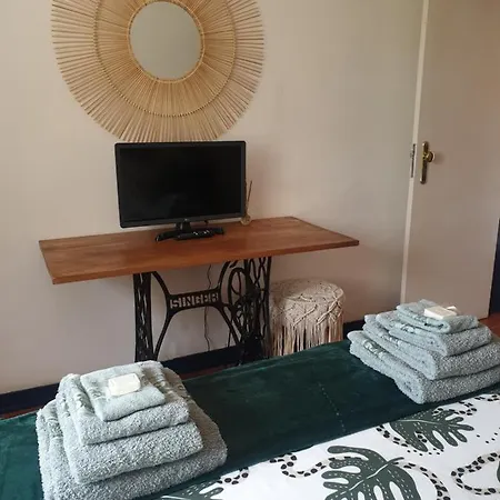 Sondela Self Catering アパート