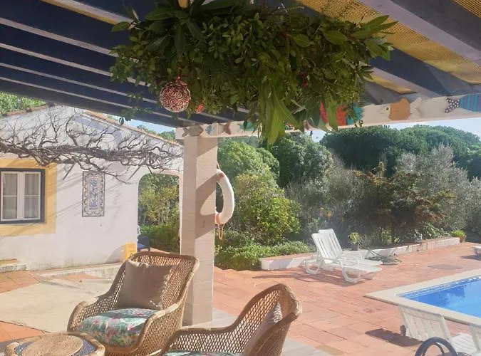 Sondela Self Catering Apartman *