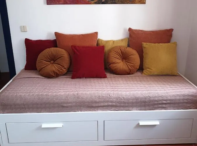 Sondela Self Catering Apartman *